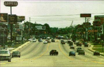 photo of a commercial strip in Bellevue Avenue, Newport, RI